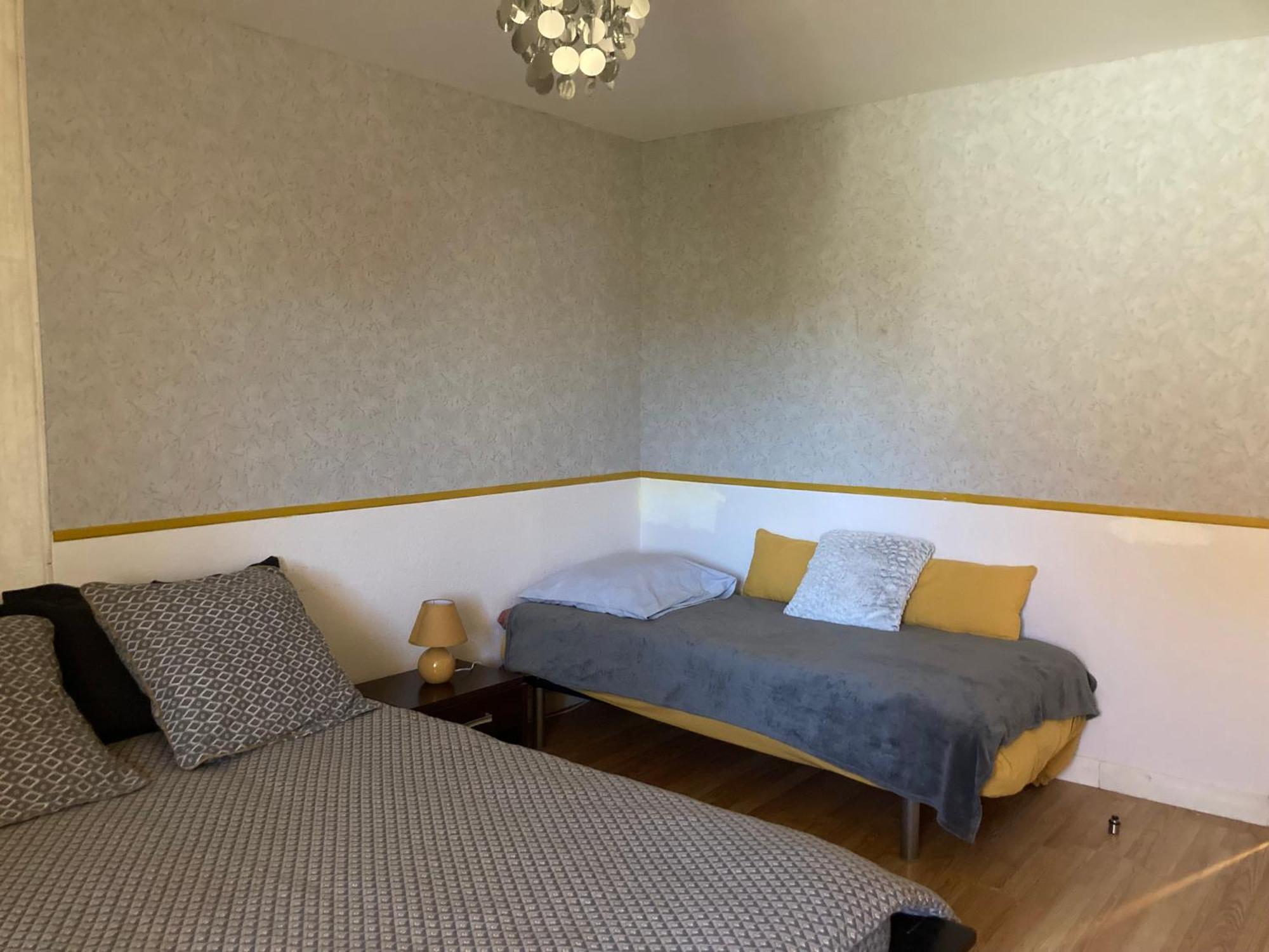Вилла Logis Cote Jardin Varennes-les-Narcy Экстерьер фото